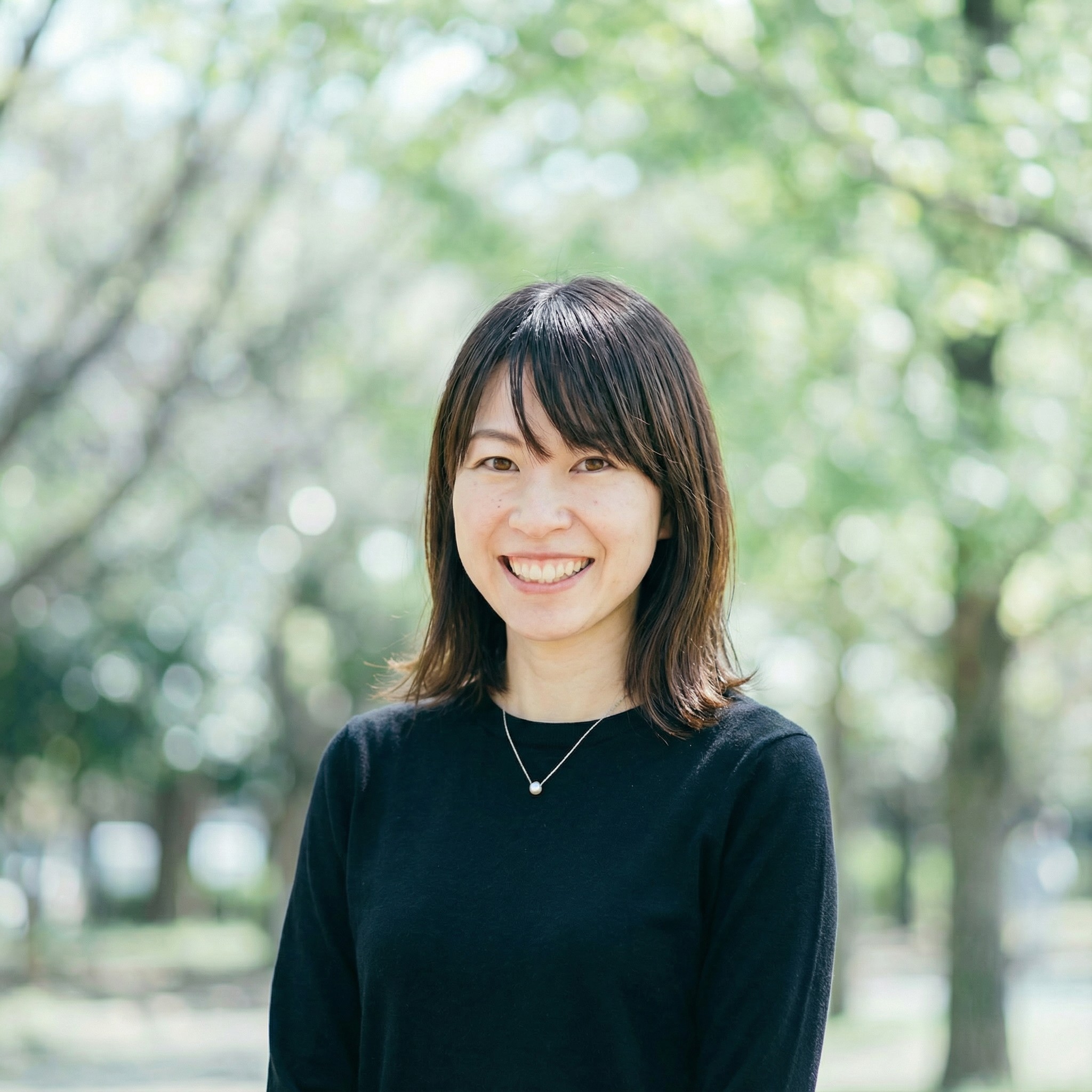 塩津友理 | hinel